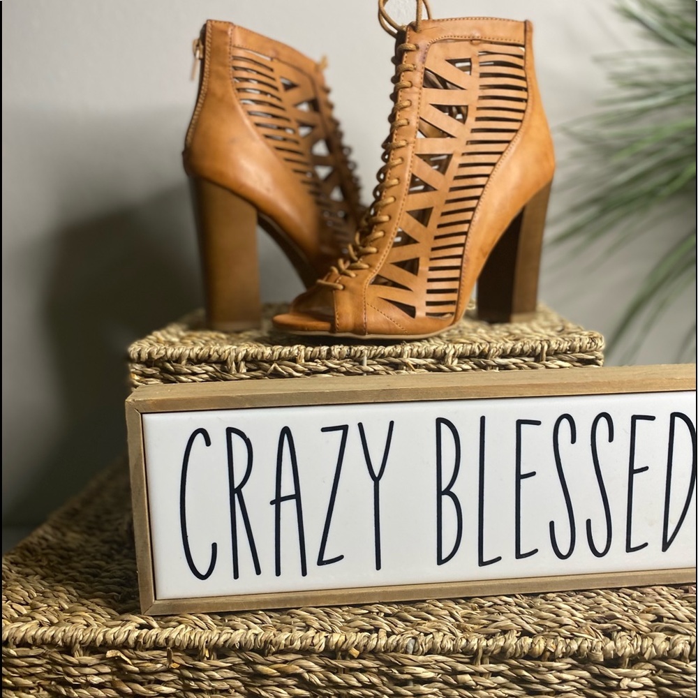 Woman wedge heel